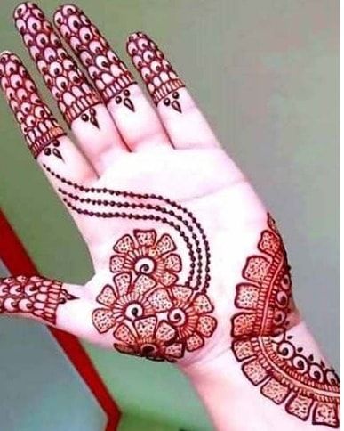 Simple and Easy circle Mehndi Design for Hariyali Teej 2022 latest front  and back mehndi designs - इस हरियाली तीज सिंपल मेहंदी से रचाएं अपने हाथ,  यहां देखें खूबसूरत दिखने वाले सर्कल