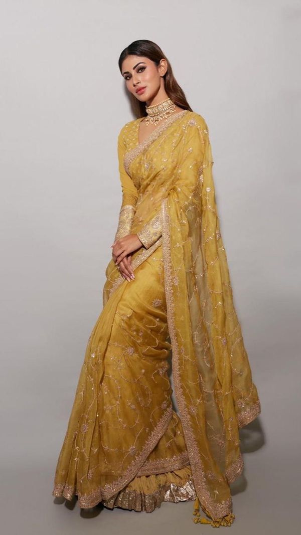 Mouni Roy Saree Photos 1
