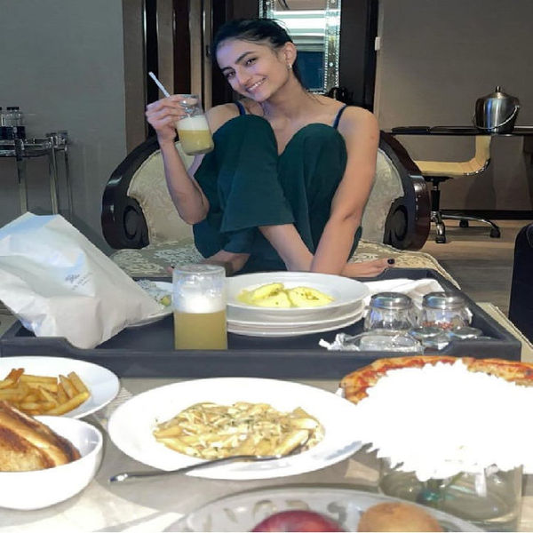 palak tiwari bikni photos, palak tiwari in red bikni, palak tiwari hot photos, palak tiwari photos