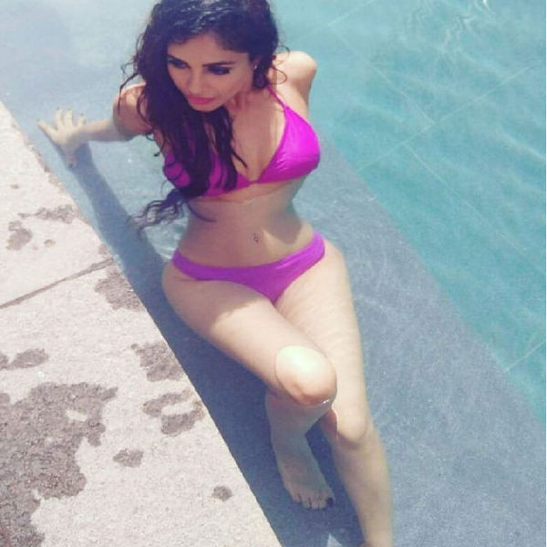  priya banerjee,priya banerjee hot and bold photos,Priya Banerjee nude photos, priya in bikni