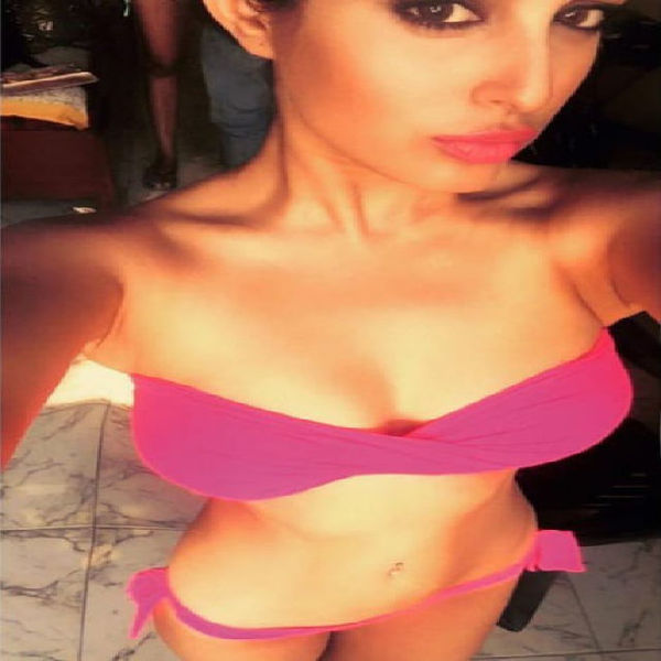 priya banerjee,priya banerjee hot and bold photos,Priya Banerjee nude photos, priya in bikni