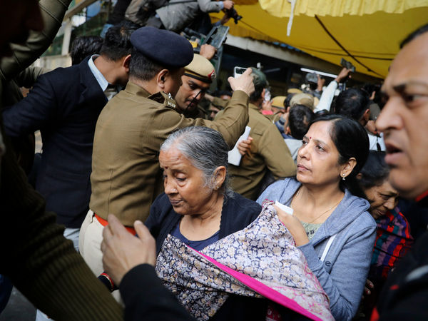 delhi election, arvind kejriwal, kejriwal mother