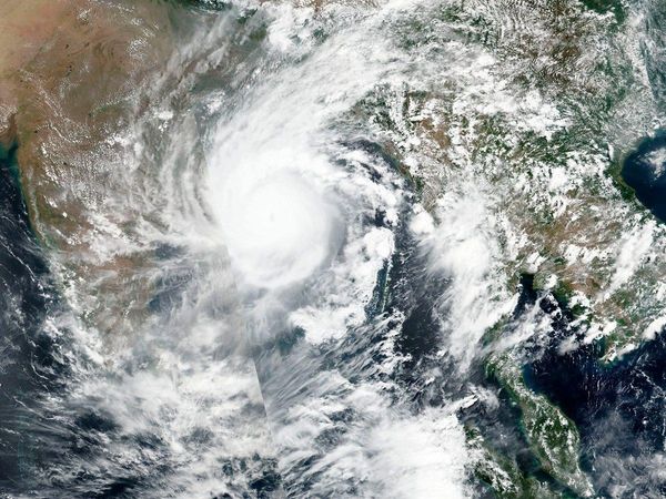 amphan cyclone visuals of destruction in West Bengal Odisha