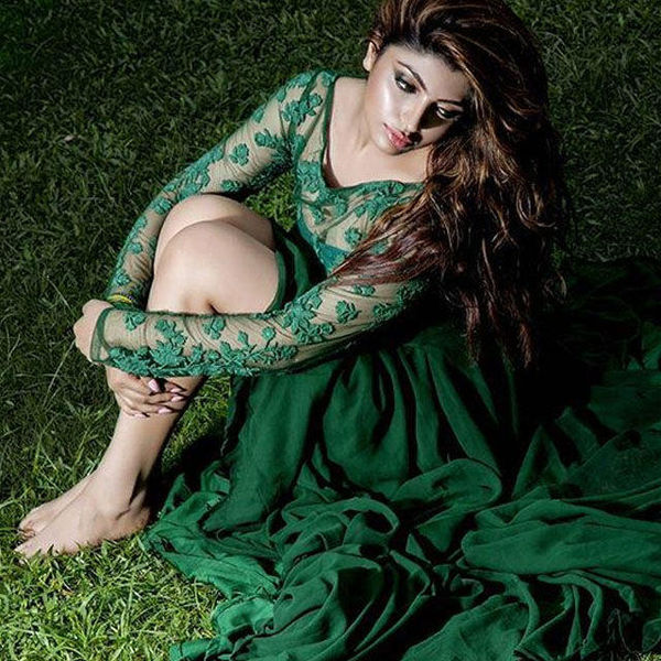 Akanksha Puri, Akanksha Puri Films, Akanksha Puri Facts, Bigg Boss 13 Fame Paras Chhabra, paras chha