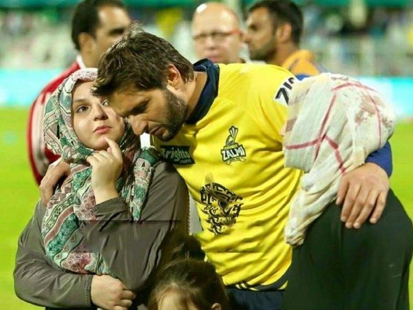 Shahid Afridi daughter Aqsa Afridi photos