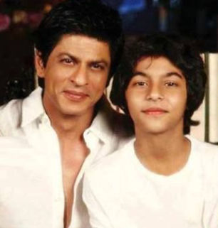 Aryan khan and shahrukh khan