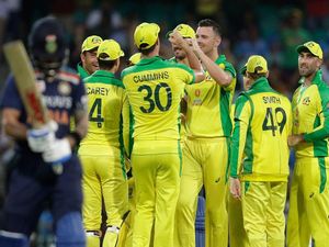 India vs Australia 1st ODI, भारत बनाम ऑस्ट्रेलिया स्कोर लाइव