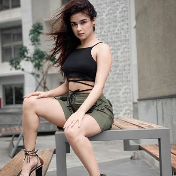 TV actress Avneet Kaur Image