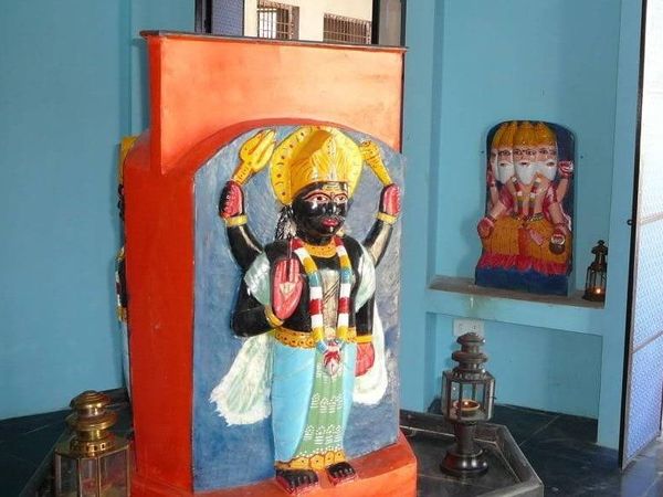 Bhrasht Tantra Vinashak Shani Dev Temple