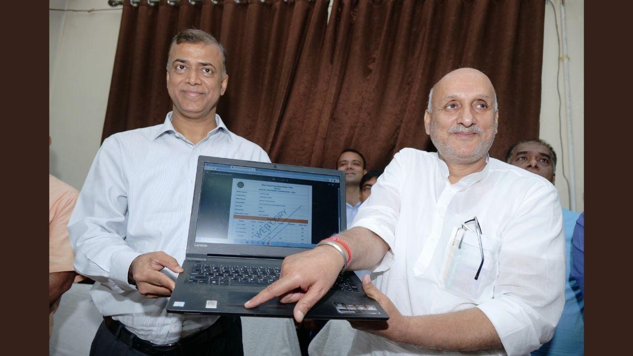 BSEB 10th Sarkari Result 2023 LIVE - बिहार बोर्ड 10वीं रिजल्ट जारी BSEB 10th Sarkari Result 2023 LIVE - बिहार बोर्ड 10वीं रिजल्ट जारी