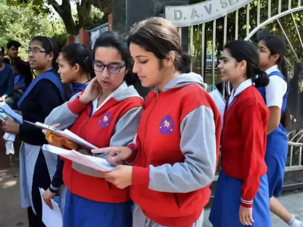 CBSE Class 10, 12 Term 1 Result 2022: टर्म 1 के रिजल्ट के बाद जारी होगी टर्म 2 की डेटशीट, ऐसे करें तैयारी