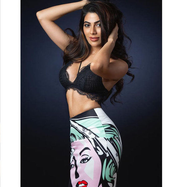 Nikki Tamboli, bigg boss 14, Bigg Boss 14 contestants list, nikki tamboli movies, nikki tamboli inst