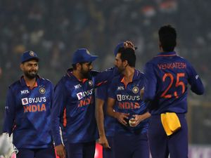 IND vs NZ 1st T20I Live Cricket Score Online