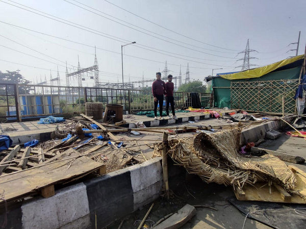 Farmers Returning Pics