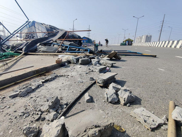 Farmers Returning Pics