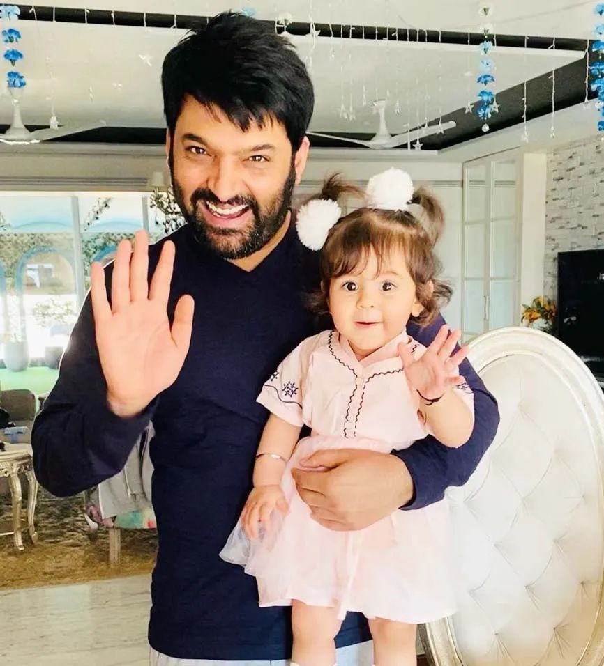 Kapil Sharma with his daughter in Home