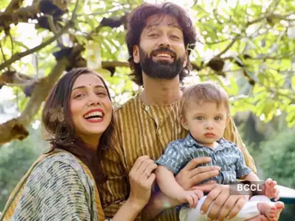 Nakuul Mehta and Jankee Parekh child first Diwali