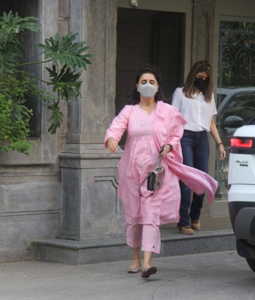 Neetu Kapoor in Randhir Kapoor house