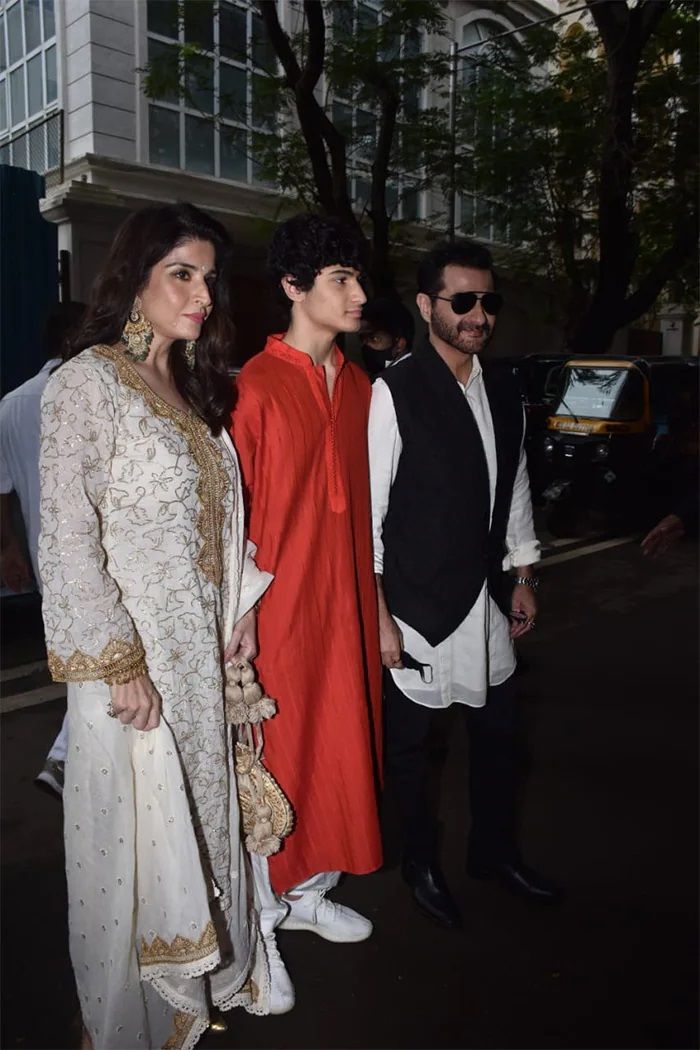 Sanjay Kapoor family in Rhea Kapoor and Karan Boolani wedding