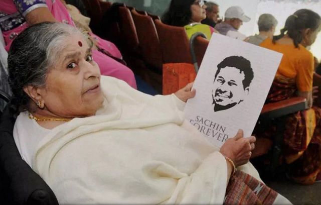 Sachin Tendulkar Mother