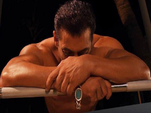 Salman Khan Shirtless Photos