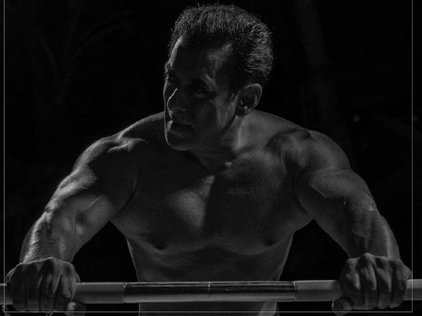 Salman Khan Shirtless Photos