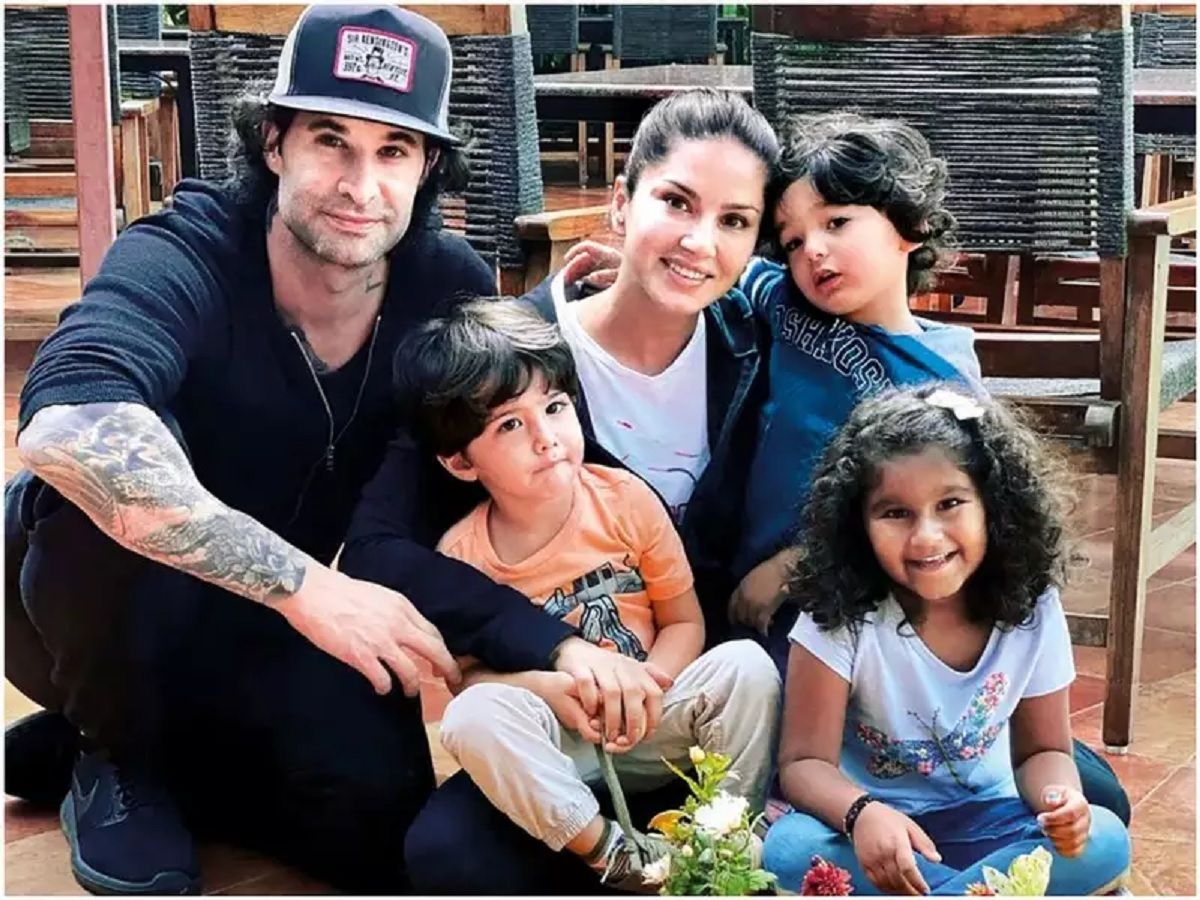 Sunny Leone Family photo