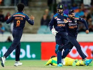 India vs Australia 3rd ODI Live, भारत बनाम ऑस्ट्रेलिया लाइव स्कोर 
