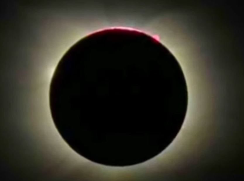 अंटार्कटिका में नजर आया पूर्ण सूर्य ग्रहण 