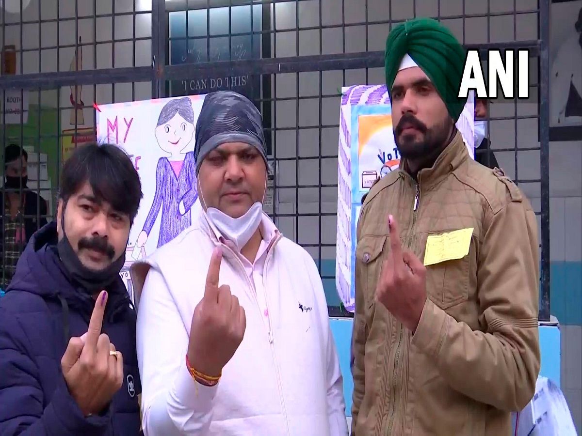 UP Election 2022 Phase 5 Voting Updates: पांचवें चरण में लगभग 54.53 % मतदान, चित्रकूट जिले में सर्वाधिक वोटिंग