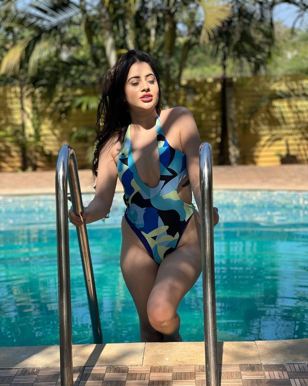 Urfi Javed shares bold pool photo