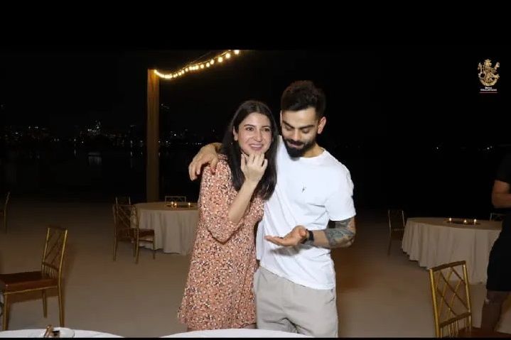 Virat and Anushka cake