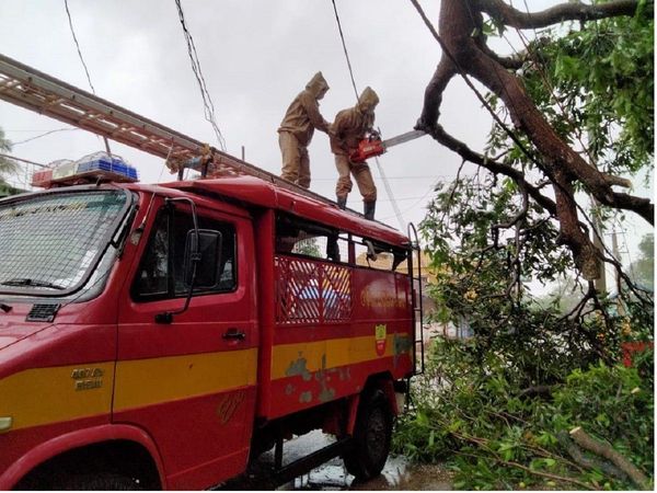 Cyclone Yaas pictures