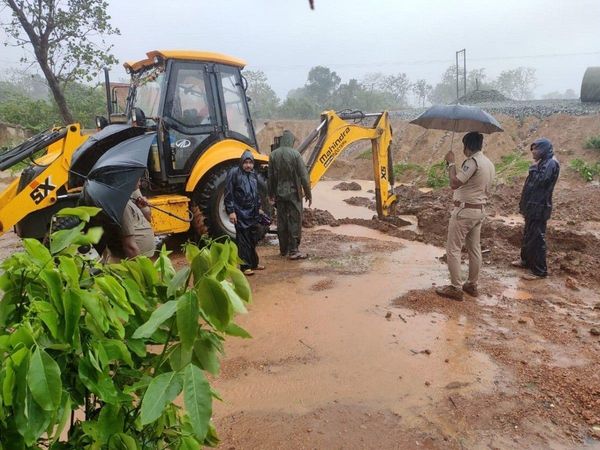 Cyclone Yaas pictures