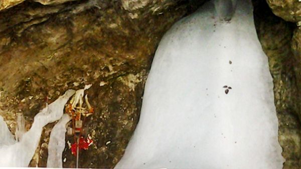 Amarnath Cave Temple snowfall pictures