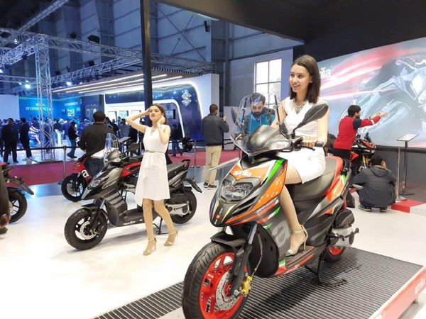 Auto Expo 2020, auto expo 2020 scooter, aprilia scooter, suzuki burgman, hero electric scooter