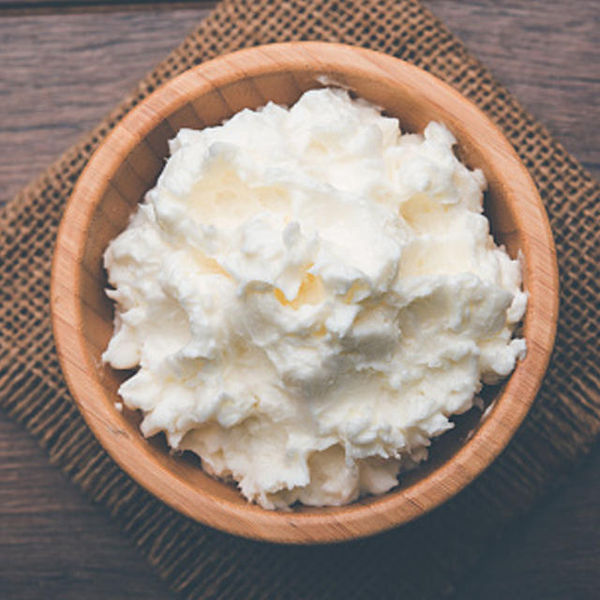 safed Makkhan ke fayde in hindi