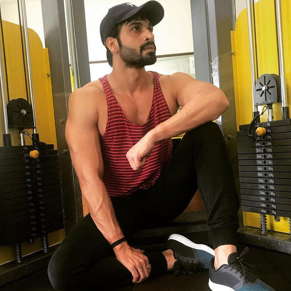 Vijayendra Kumeria aka dev of naagin 4