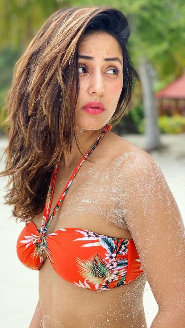 Hina Khan bikini photos 3