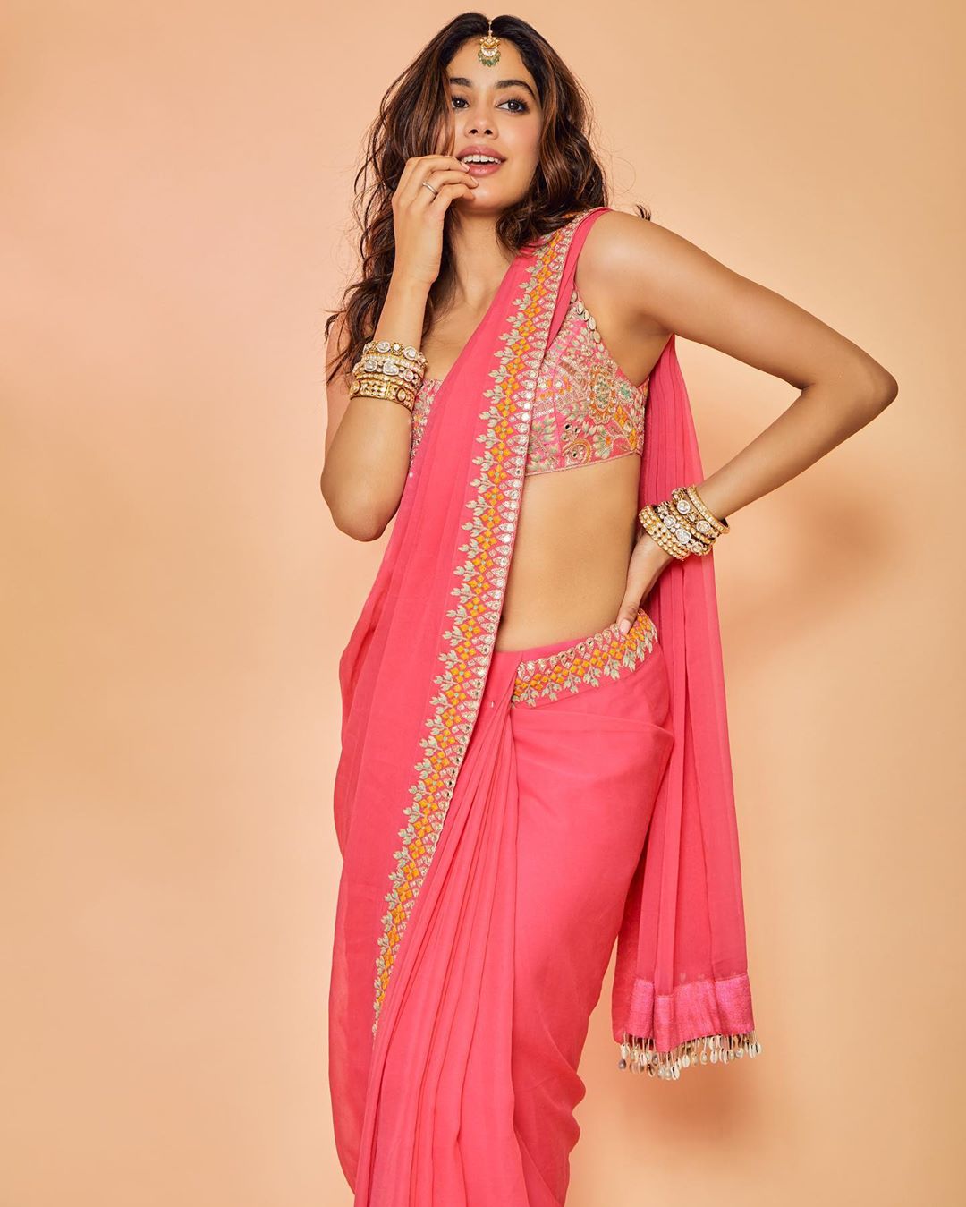 pink sarees photos, pink saree style tips, pink sarees inspired by bollywood actress