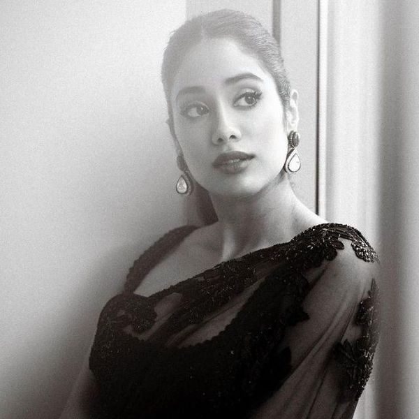 janhvi instagram black saree photos