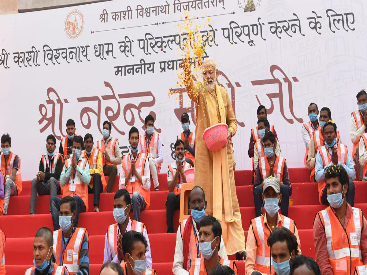 पीएम मोदी ने काशी विश्वनाथ धाम कॉरिडोर का किया उद्घाटन, बोले- यह देश को एक निर्णायक दिशा देगा