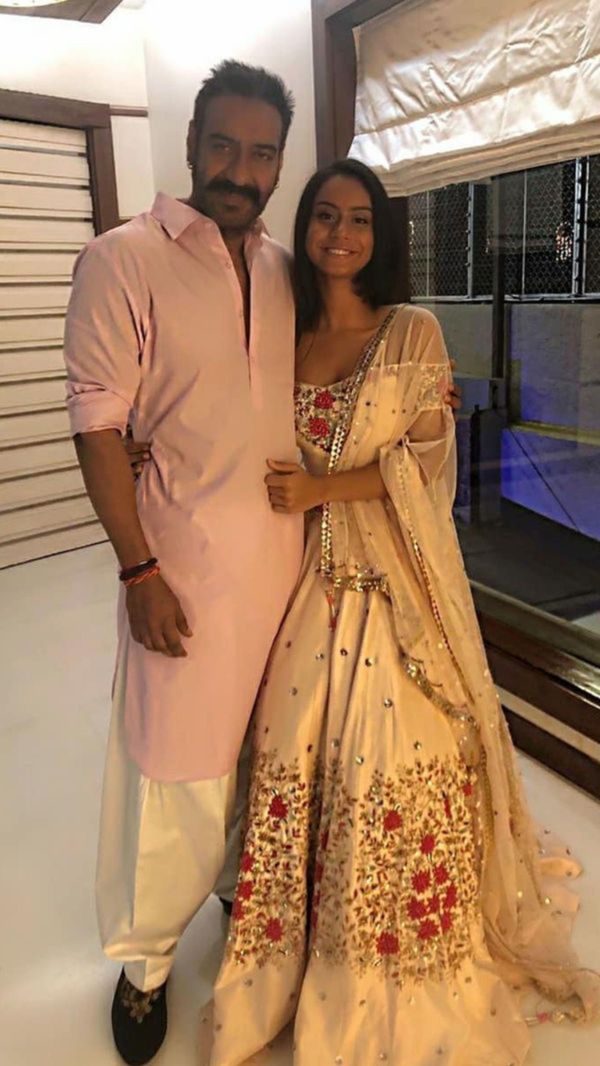 Nysa with Father Ajay Devgn