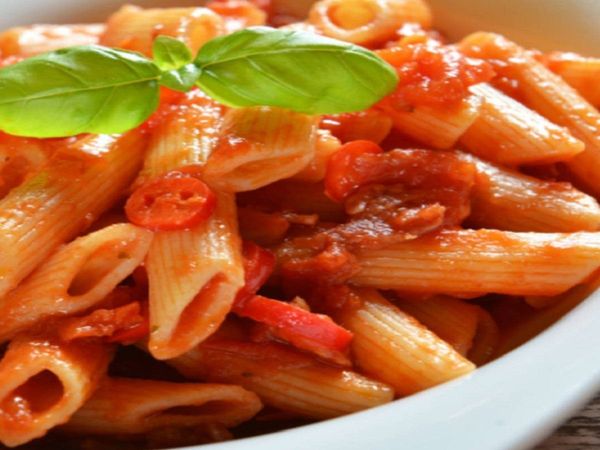 इस तरह तैयार है आपका मसाला पास्ता।