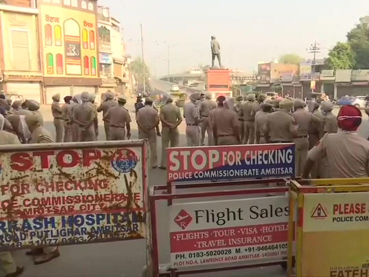 Bharat Bandh: पंजाब-हरियाणा में किसानों का जबरदस्त प्रदर्शन, अन्य जगहों पर भी हुआ विरोध