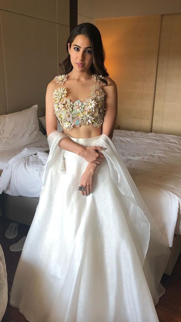 Sara Ali Khan Lehenga Photo 2