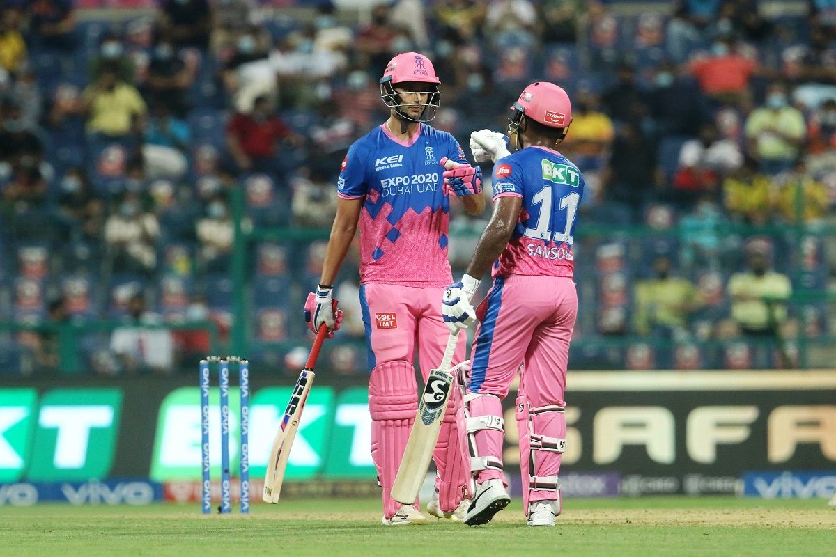 Shivam Dubey and Sanju Samson against CSK in IPL 2021