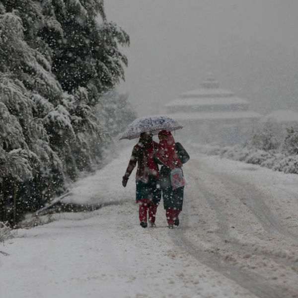 first snowfall in kashmir in november 2019 see photos