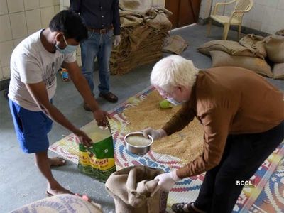 Pradhan Mantri Garib Kalyan Anna Yojana : PM Modi announced that the poor will get free food grains till November