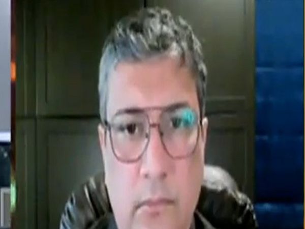 Industrial & Capital Goods में Investment को लेकर Mihir Vora और Nilesh Shah की सलाह 